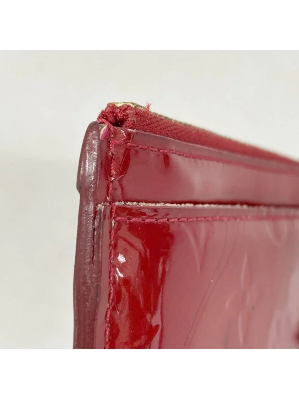 Louis Vuitton Coin Case Vernis Pochette Cles NM Pomme D'amour